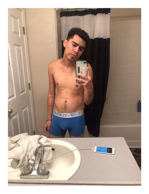 ςαsτrσ♒ @uncuttwink cover picture