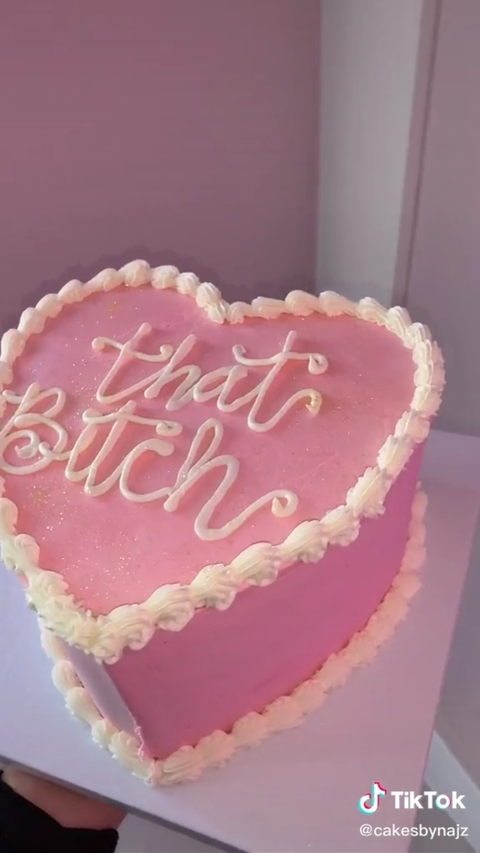 Valentina Reid @valentinareid cover picture