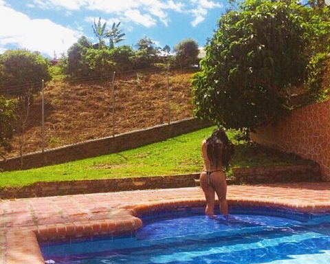 Vanessa @vanesss2123 cover picture