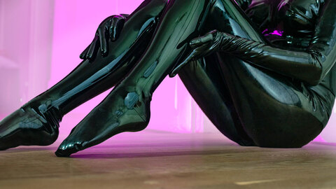 Velia Vendetta @velia cover picture