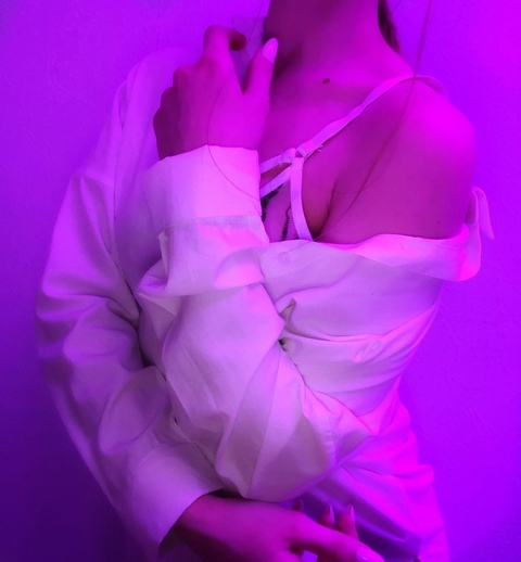 Venera @venera cover picture