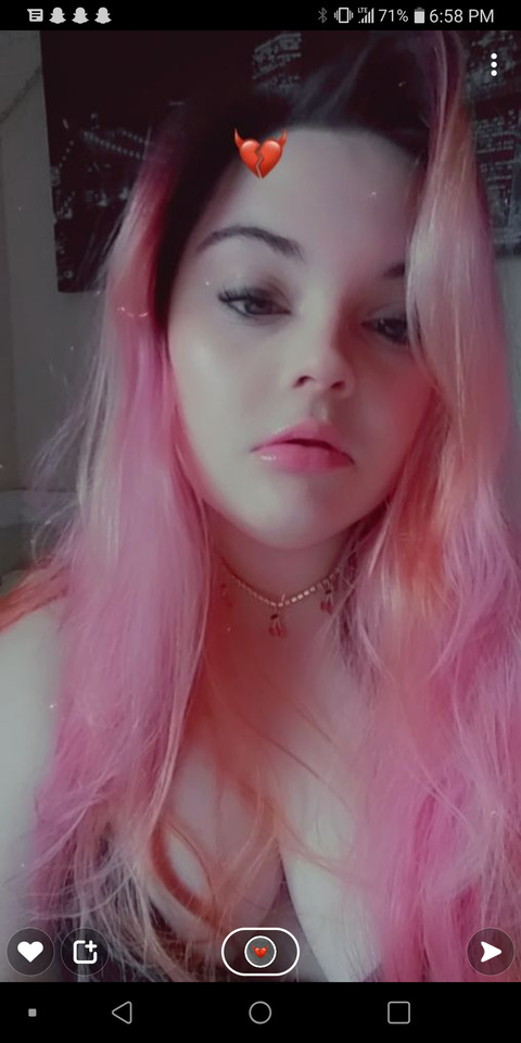 Violet Thomas @violet_thomas cover picture