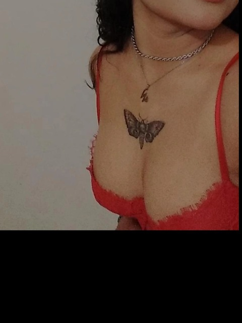 Sheskinda @ween22 cover picture