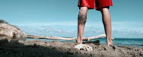 Cameron Wong @whatabadinfluence cover picture