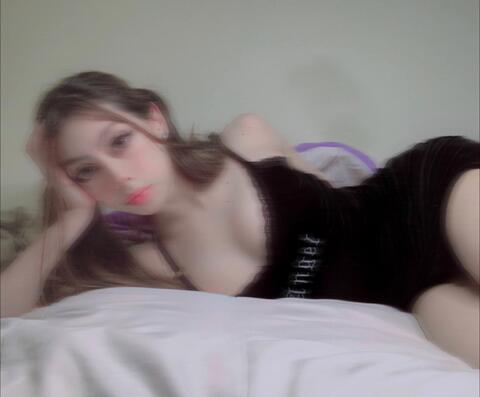 2ombieGirl @x2ombiegirl cover picture