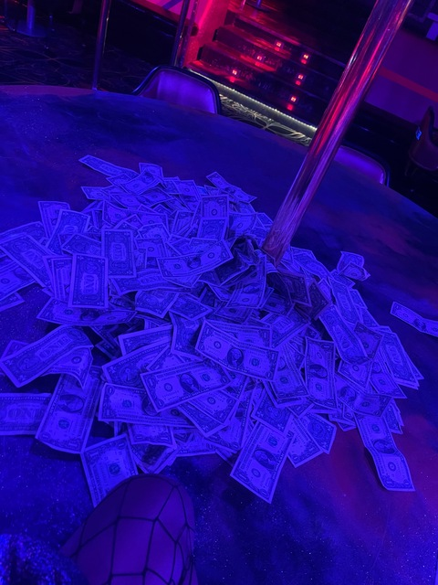 Kleo @xokleoo cover picture