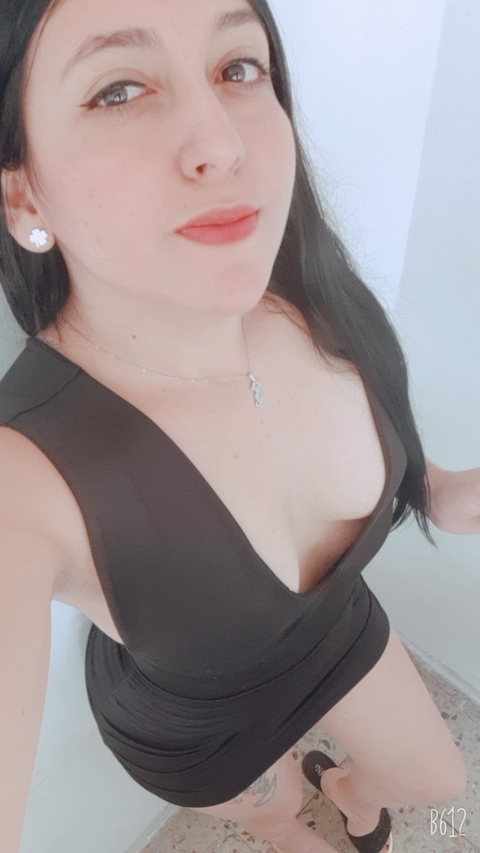 yeni moreno @yenikity cover picture