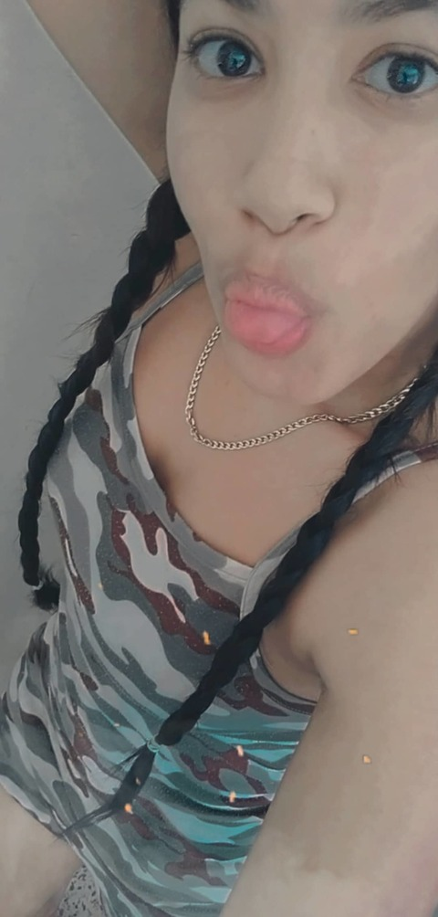 Yennyfer!! @yennyfer cover picture