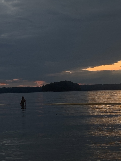 devon @yogamommy cover picture