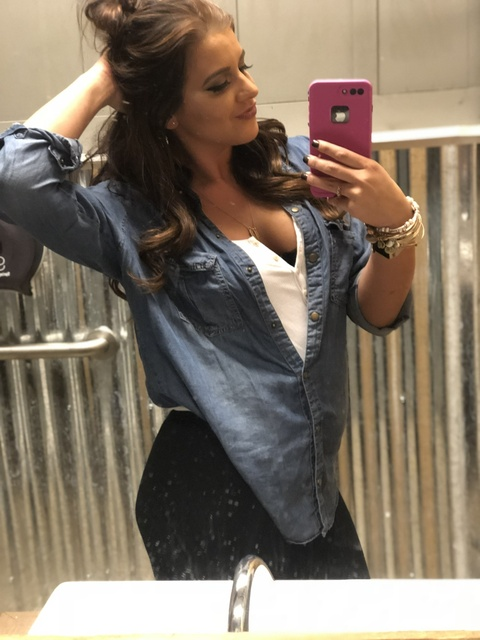 Mommy @yourmommy cover picture