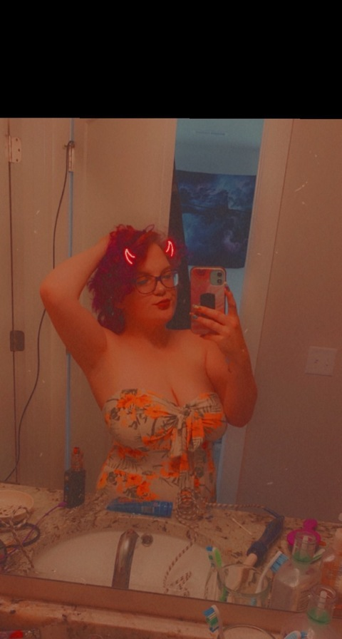 Zairah @zairahb cover picture