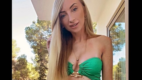 Zoe @zoe_matthews cover picture